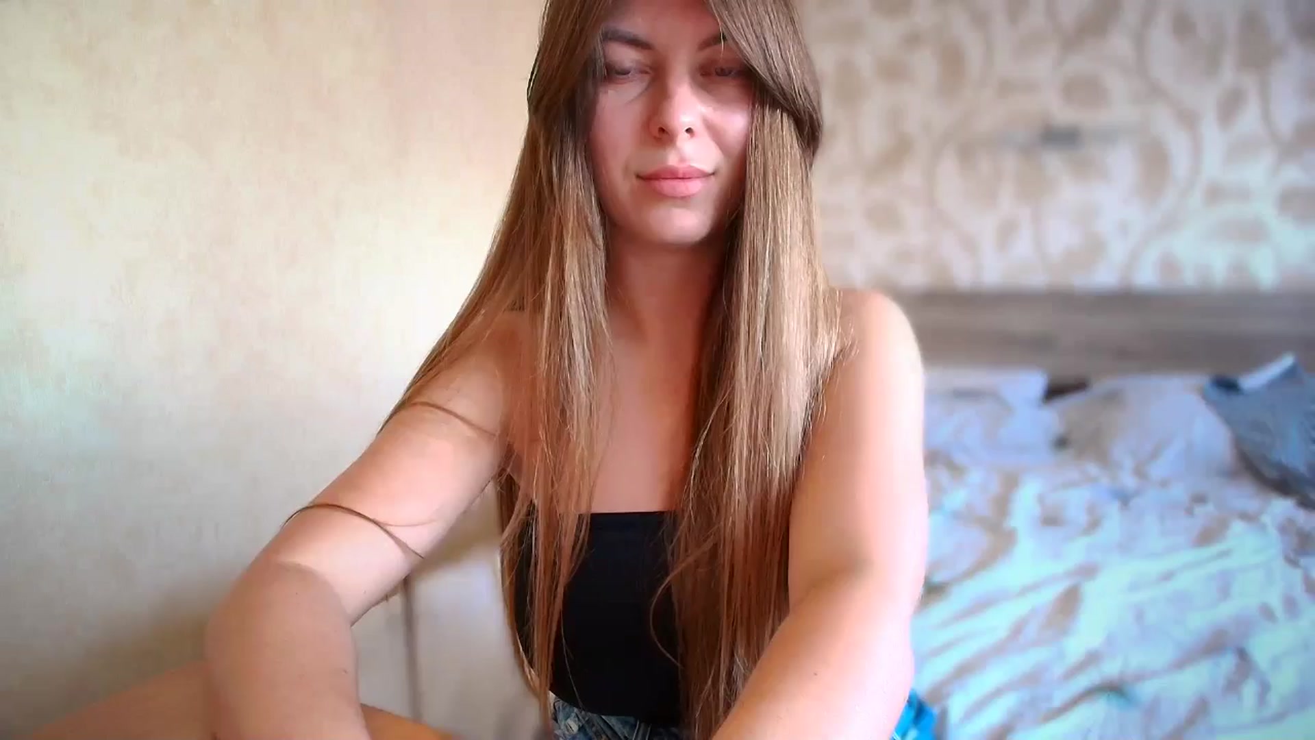 Gallery image thumbnail from BloodyMaria's myfreecams stream on, 08/14/2024, 12:11 image 7 of 20