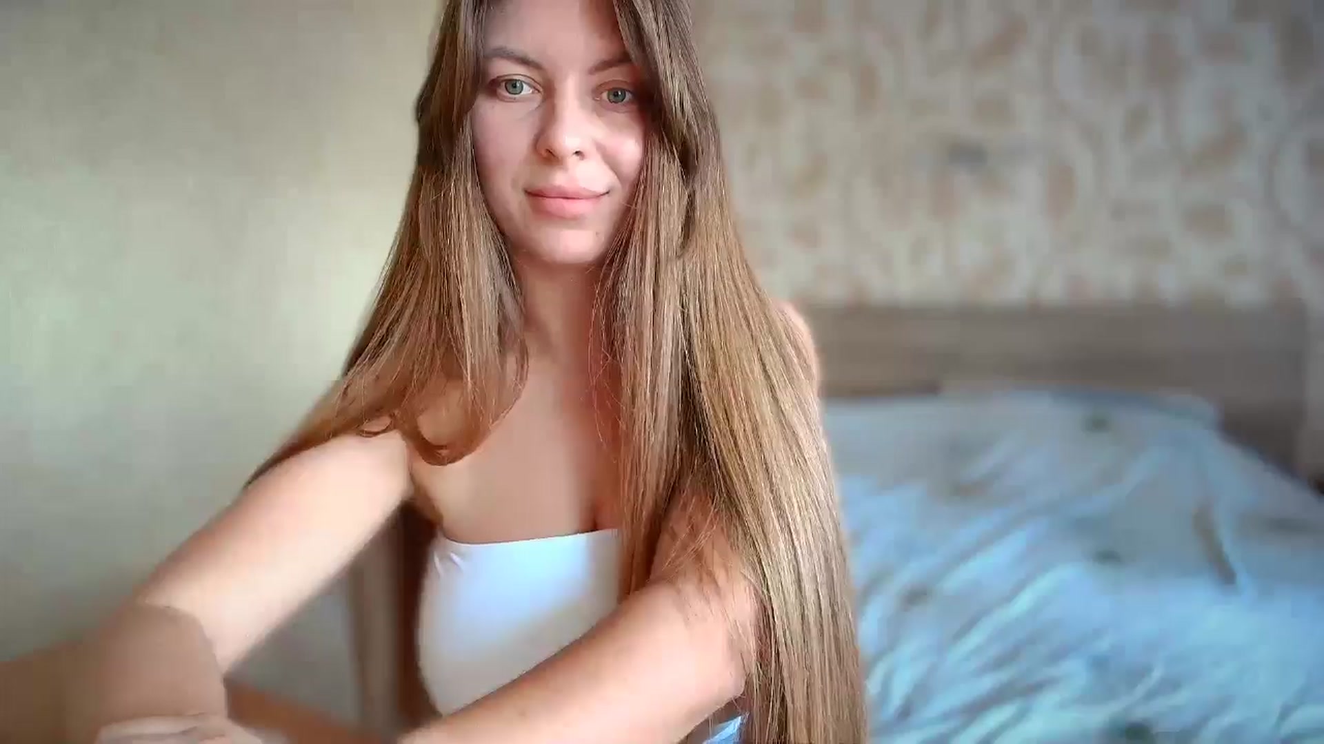 Gallery image thumbnail from BloodyMaria's myfreecams stream on, 08/15/2024, 09:36 image 13 of 20