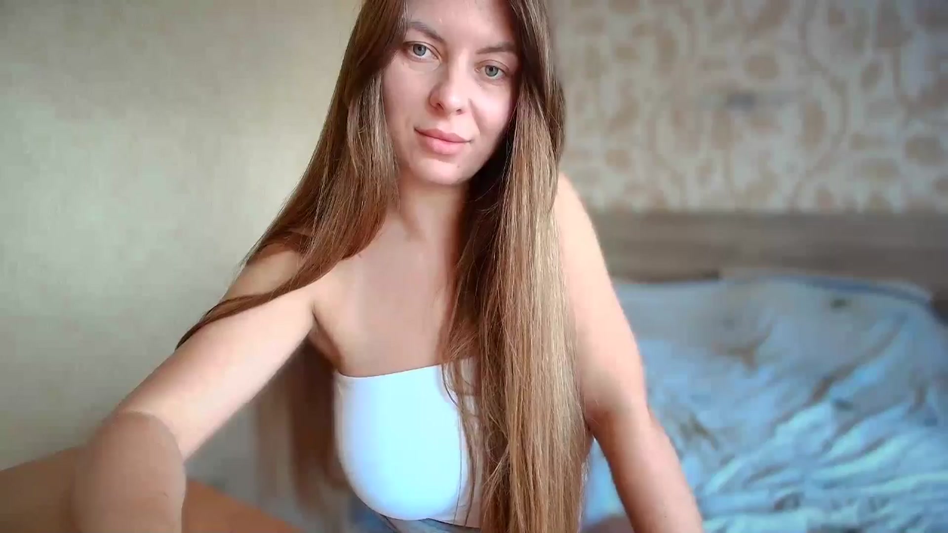 Gallery image thumbnail from BloodyMaria's myfreecams stream on, 08/15/2024, 09:36 image 14 of 20