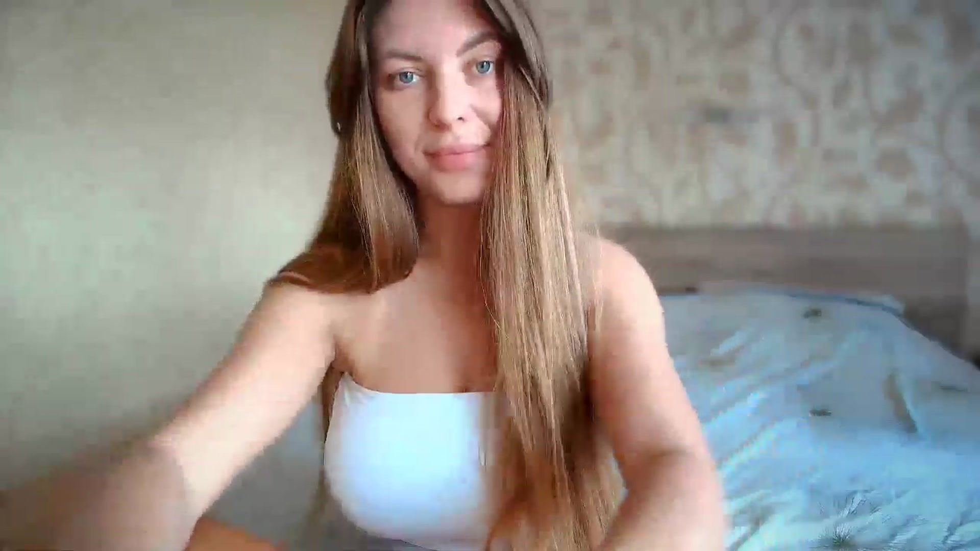 Gallery image thumbnail from BloodyMaria's myfreecams stream on, 08/15/2024, 09:36 image 11 of 20