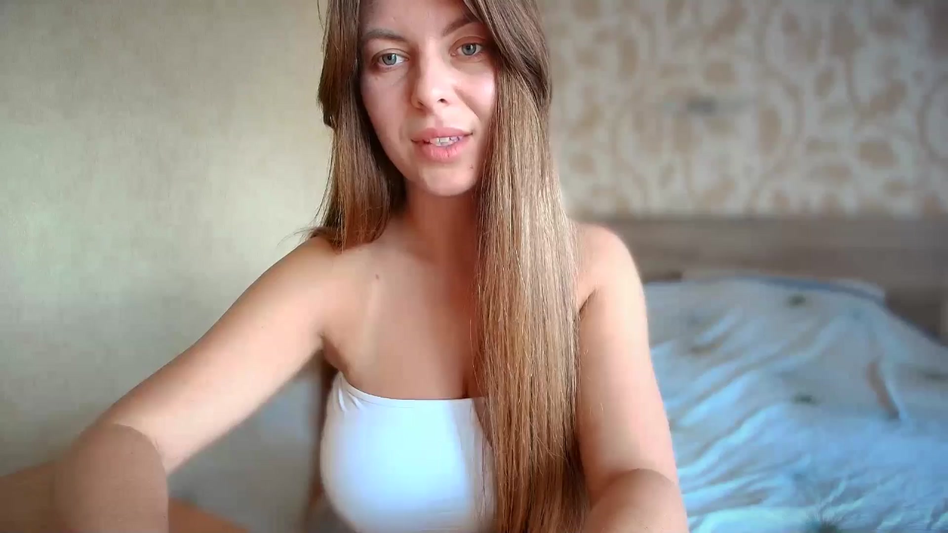 Gallery image thumbnail from BloodyMaria's myfreecams stream on, 08/15/2024, 09:36 image 9 of 20