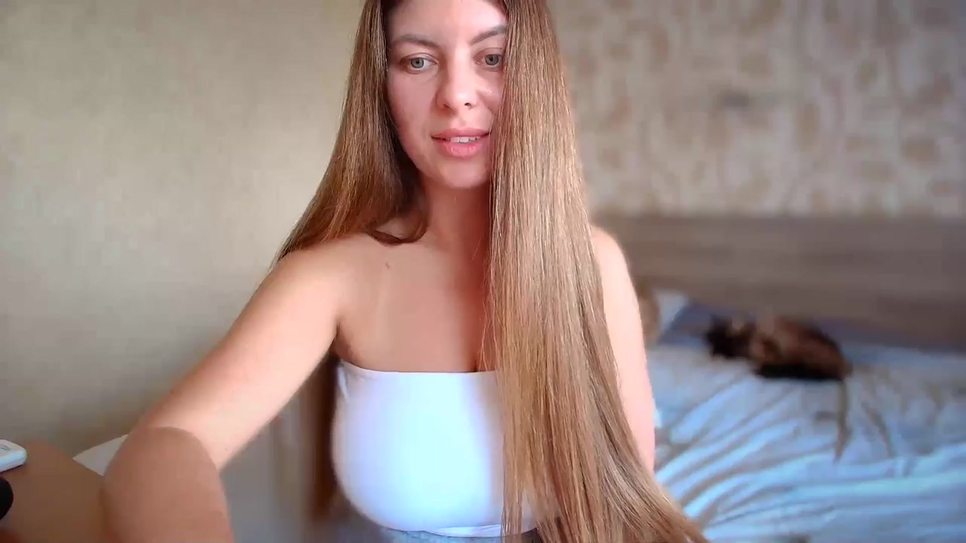 Gallery image thumbnail from BloodyMaria's myfreecams stream on, 08/15/2024, 12:31 image 13 of 20