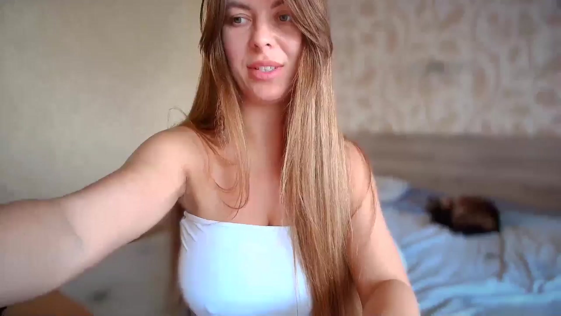 Gallery image thumbnail from BloodyMaria's myfreecams stream on, 08/15/2024, 12:31 image 3 of 20