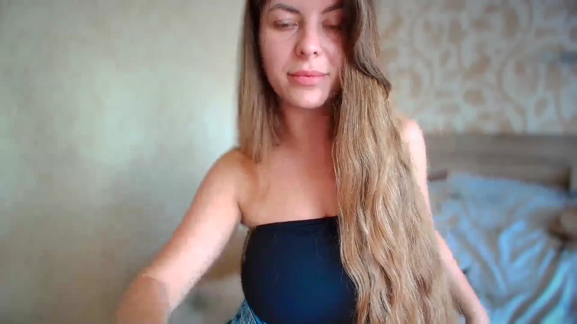 Gallery image thumbnail from BloodyMaria's myfreecams stream on, 08/24/2024, 10:00 image 5 of 20