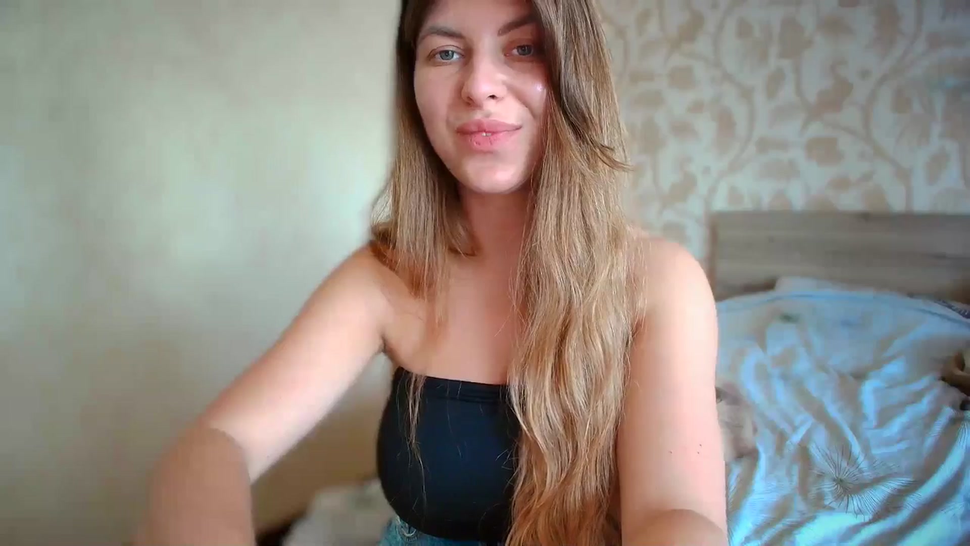 Gallery image thumbnail from BloodyMaria's myfreecams stream on, 08/24/2024, 10:00 image 18 of 20