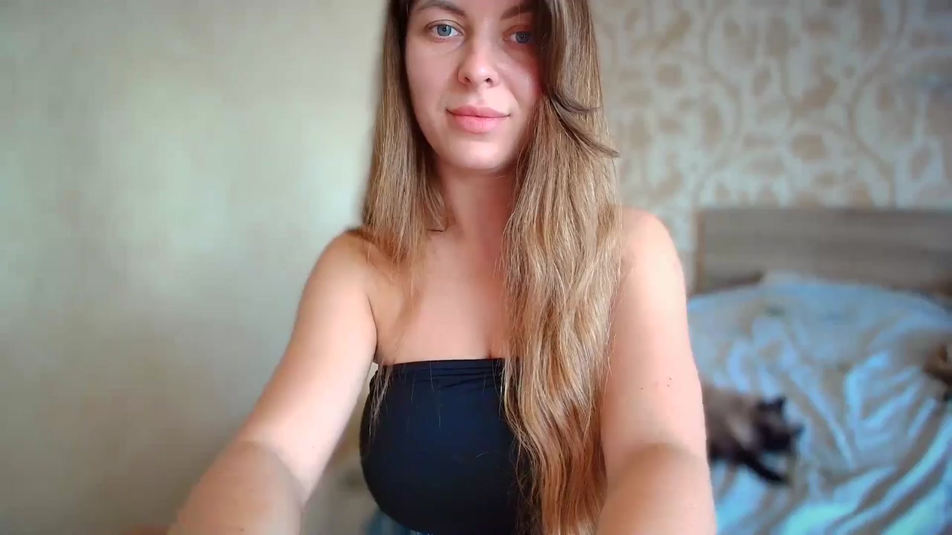 Gallery image thumbnail from BloodyMaria's myfreecams stream on, 08/24/2024, 10:00 image 13 of 20