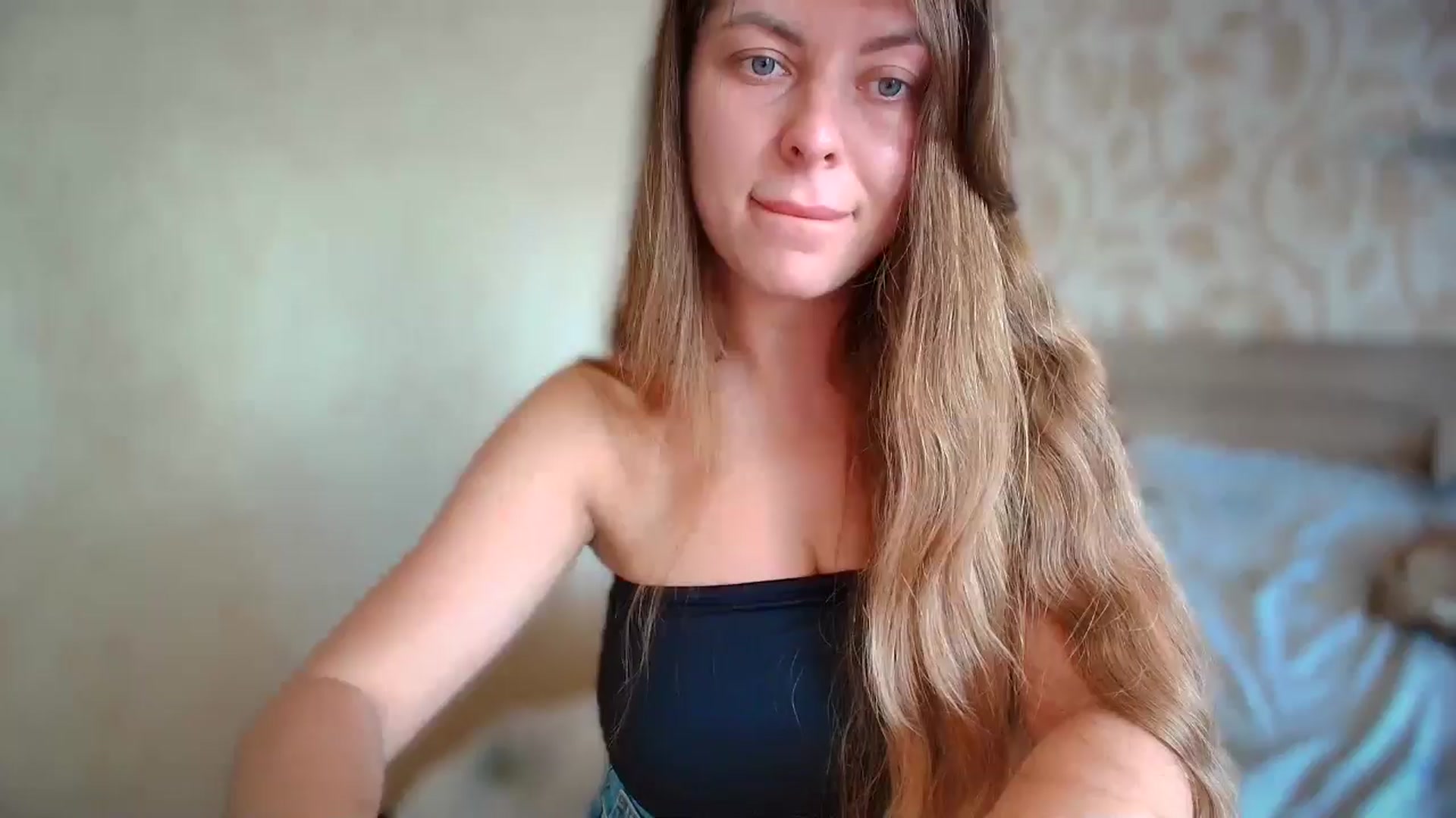 Gallery image thumbnail from BloodyMaria's myfreecams stream on, 08/24/2024, 10:00 image 1 of 20