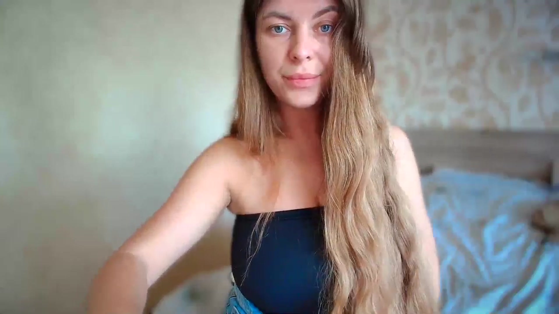 Gallery image thumbnail from BloodyMaria's myfreecams stream on, 08/24/2024, 10:00 image 4 of 20