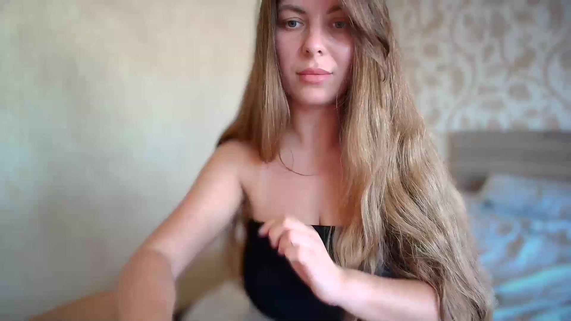 Gallery image thumbnail from BloodyMaria's myfreecams stream on, 08/24/2024, 12:33 image 11 of 20