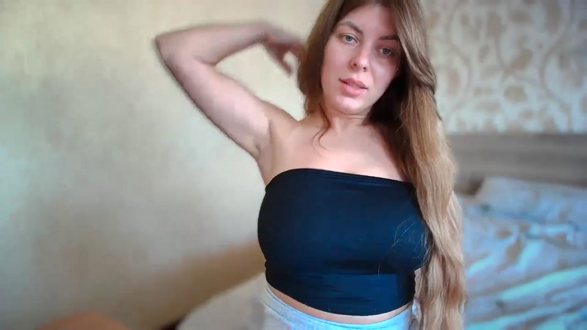 Gallery image thumbnail from BloodyMaria's myfreecams stream on, 08/24/2024, 12:33 image 12 of 20