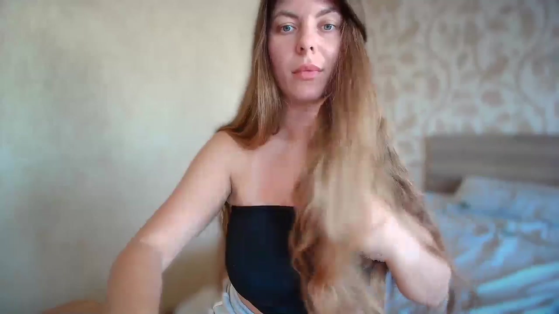 Gallery image thumbnail from BloodyMaria's myfreecams stream on, 08/24/2024, 12:33 image 5 of 20