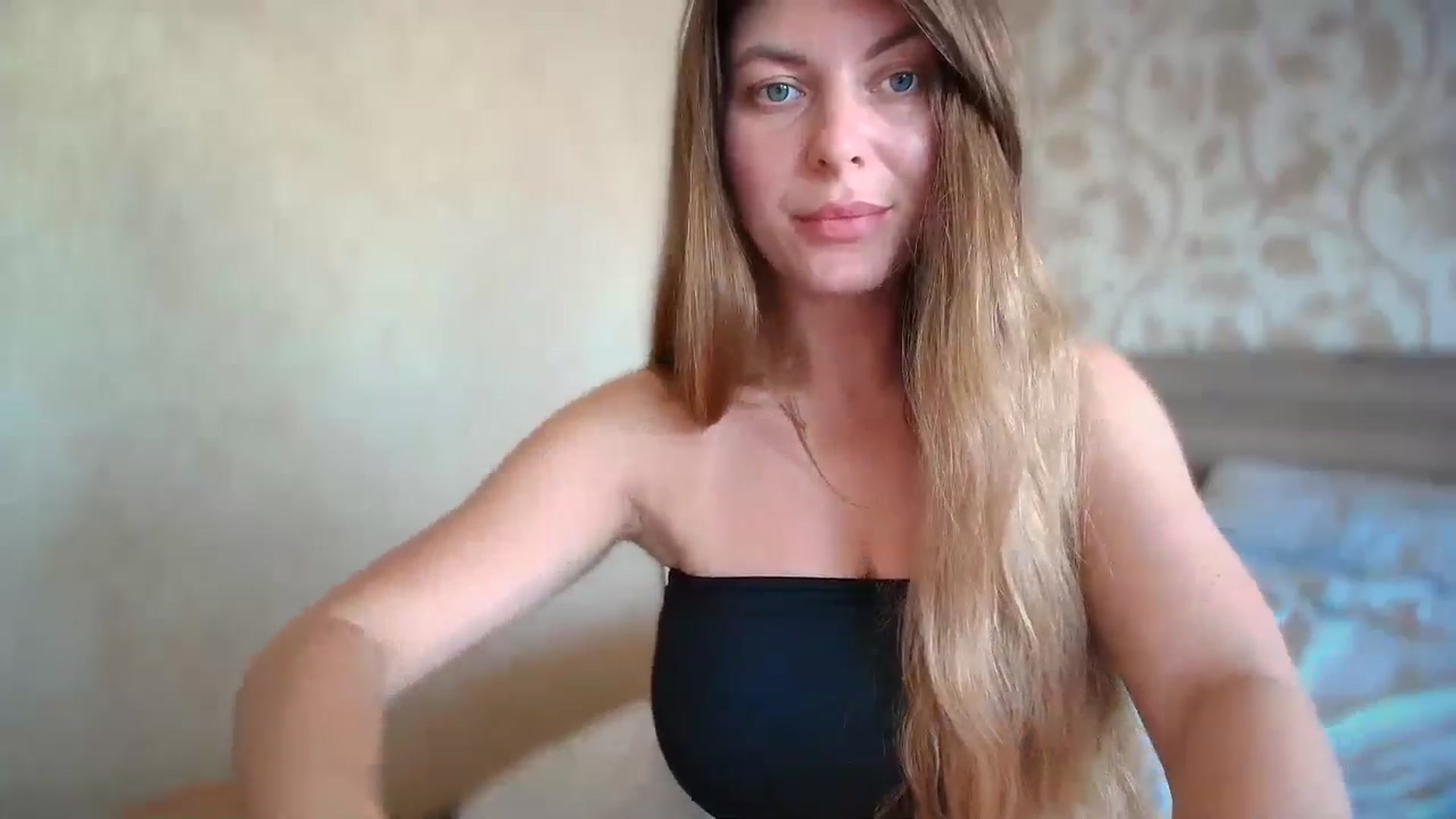 Gallery image thumbnail from BloodyMaria's myfreecams stream on, 08/24/2024, 12:33 image 8 of 20