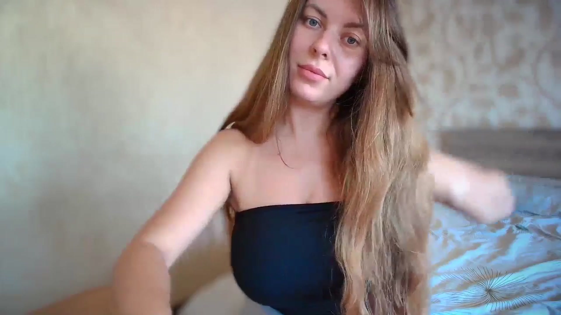 Gallery image thumbnail from BloodyMaria's myfreecams stream on, 08/24/2024, 12:33 image 10 of 20