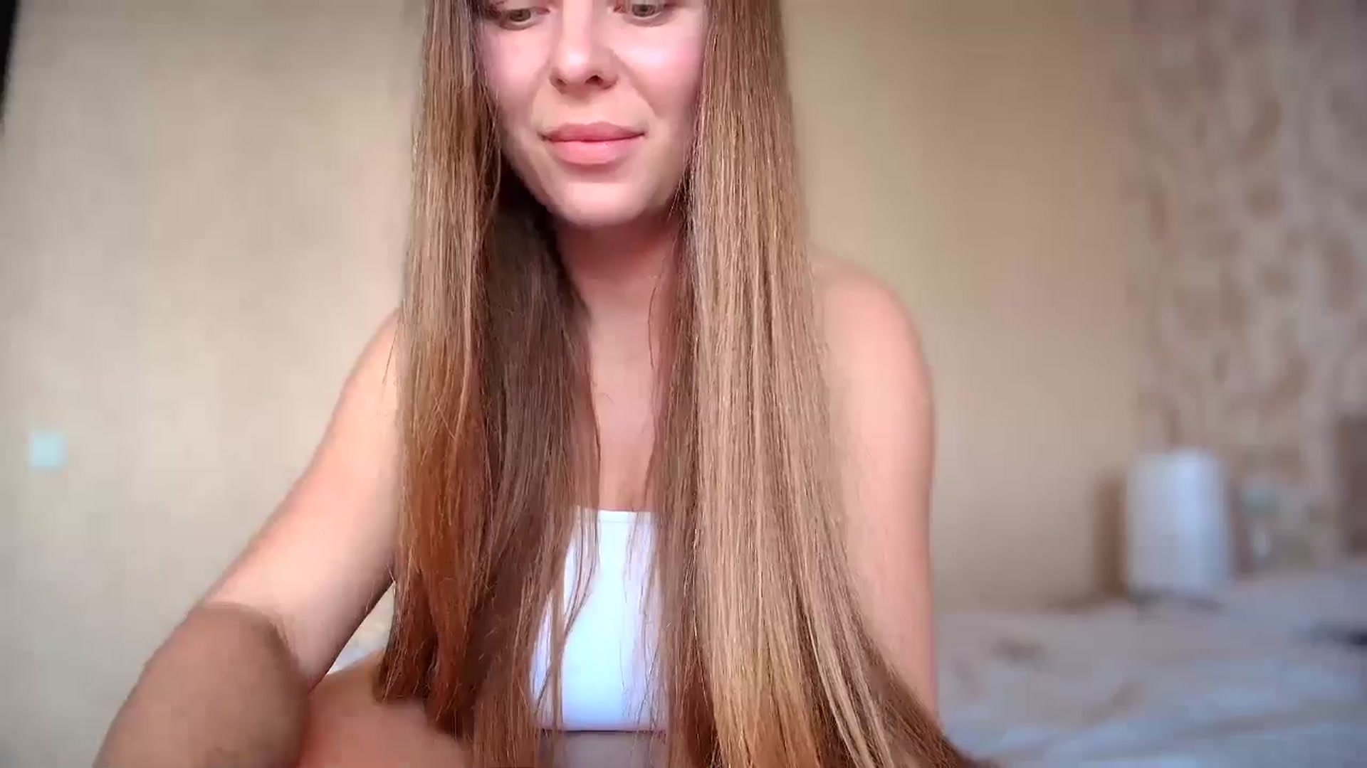 Gallery image thumbnail from BloodyMaria's myfreecams stream on, 08/31/2024, 13:18 image 4 of 20