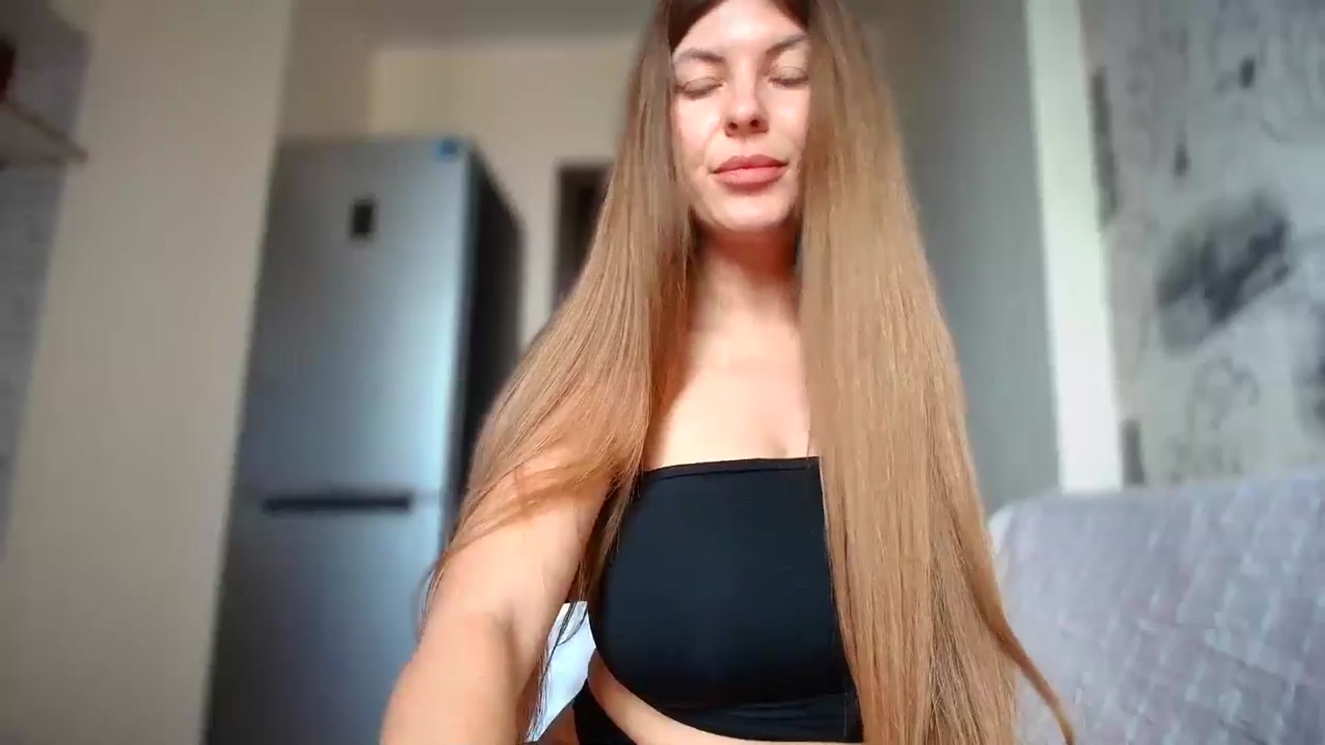 Gallery image thumbnail from BloodyMaria's myfreecams stream on, 09/04/2024, 10:46 image 9 of 20