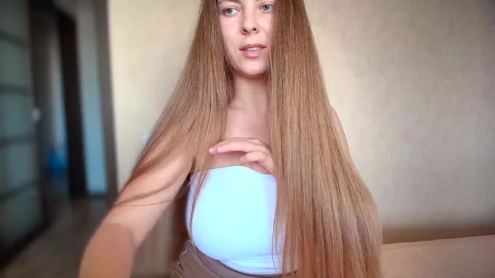 Gallery image thumbnail from BloodyMaria's myfreecams stream on, 09/10/2024, 11:37 image 19 of 20