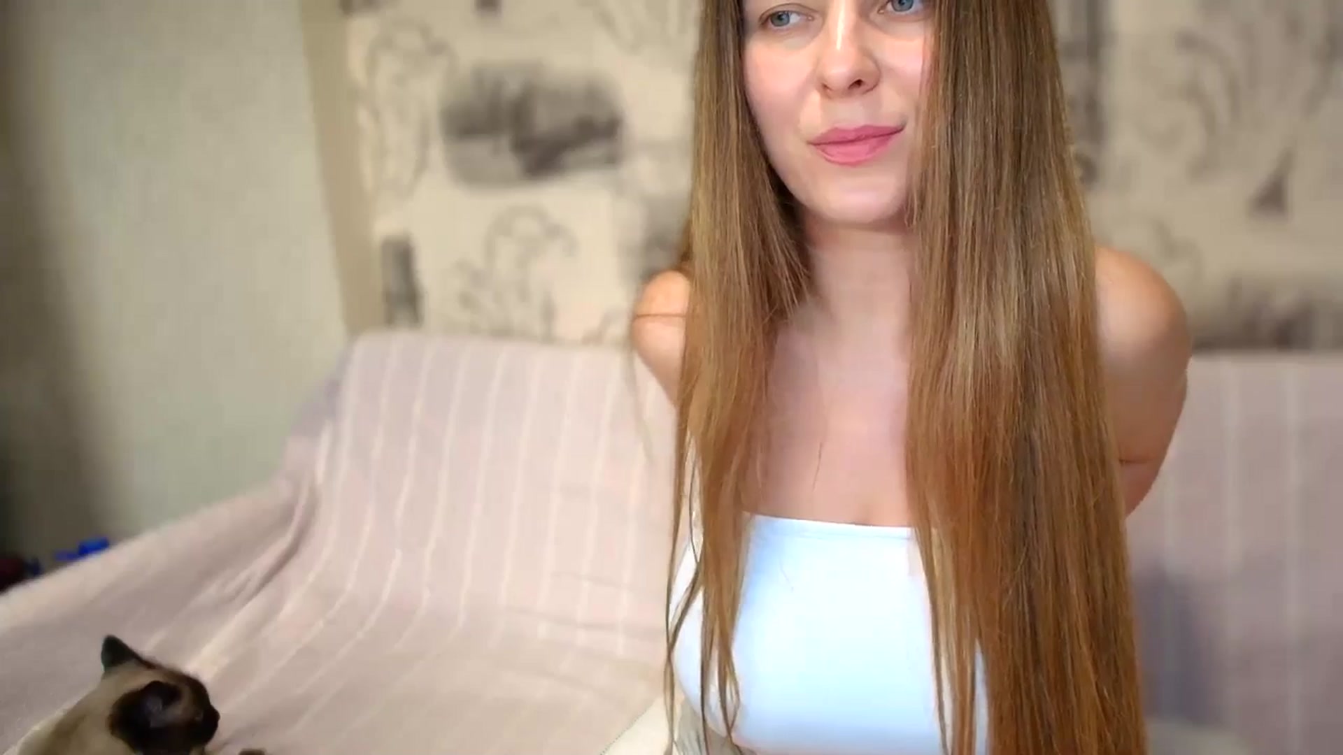 Gallery image thumbnail from BloodyMaria's myfreecams stream on, 09/11/2024, 20:10 image 17 of 20