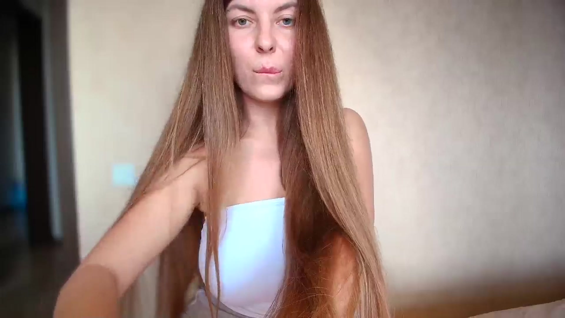 Gallery image thumbnail from BloodyMaria's myfreecams stream on, 09/12/2024, 11:53 image 16 of 20