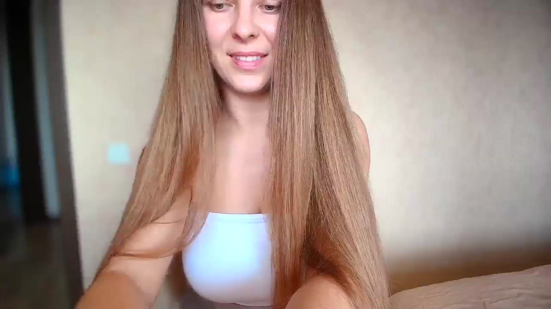 Gallery image thumbnail from BloodyMaria's myfreecams stream on, 09/12/2024, 11:53 image 6 of 20