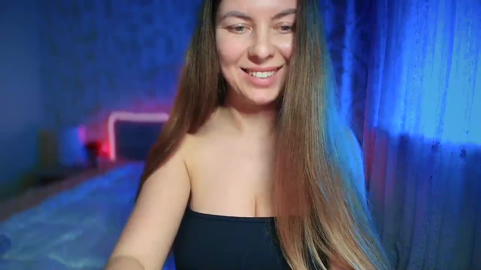 Gallery image thumbnail from BloodyMaria's myfreecams stream on, 12/15/2024, 17:01 image 19 of 20
