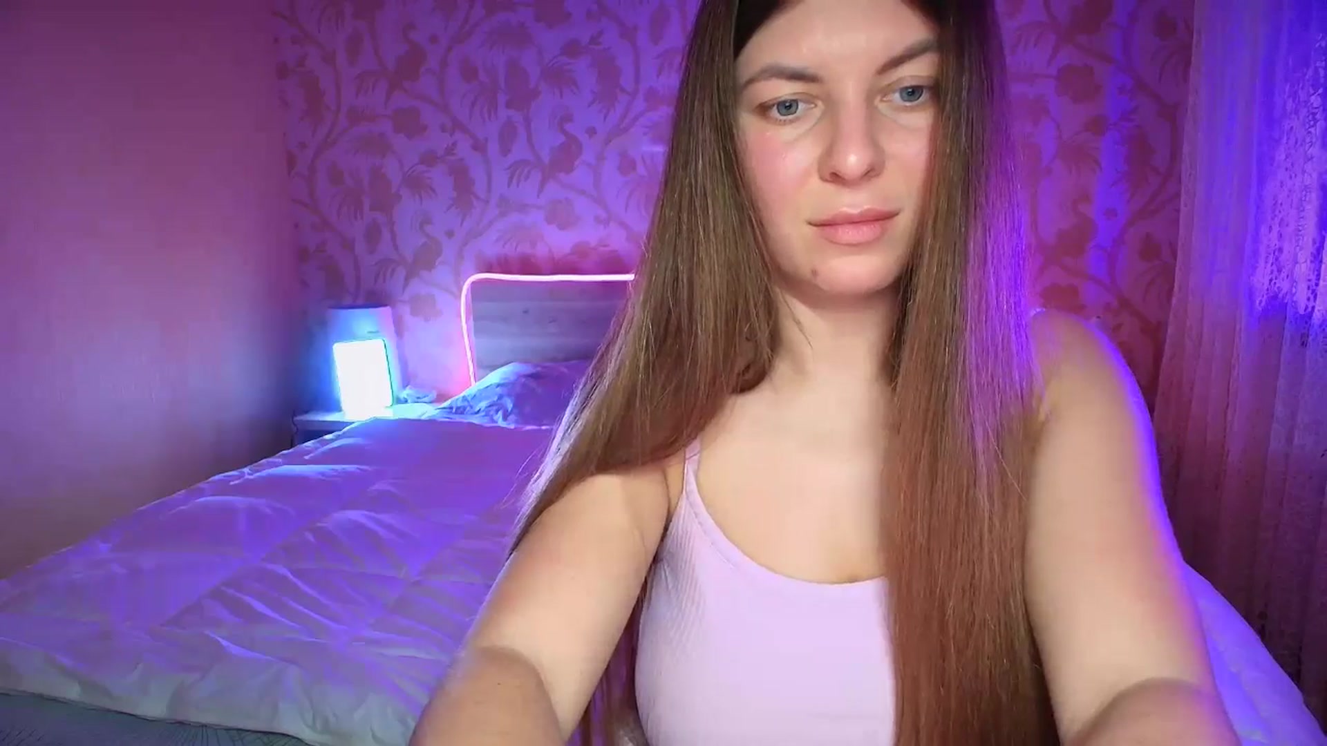 Gallery image thumbnail from BloodyMaria's myfreecams stream on, 12/21/2024, 15:41 image 14 of 20