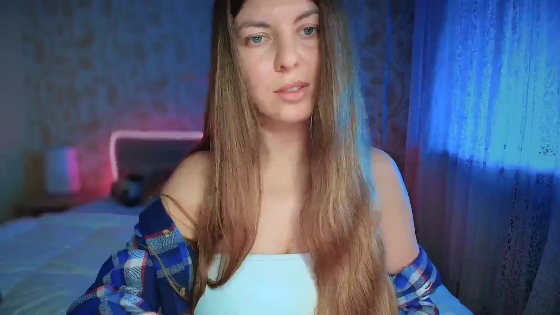 Gallery image thumbnail from BloodyMaria's myfreecams stream on, 12/22/2024, 12:14 image 12 of 20