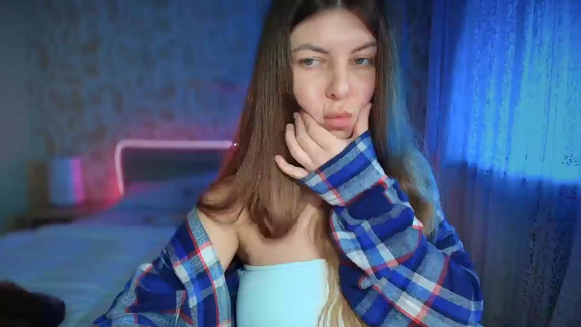 Gallery image thumbnail from BloodyMaria's myfreecams stream on, 12/22/2024, 12:14 image 5 of 20