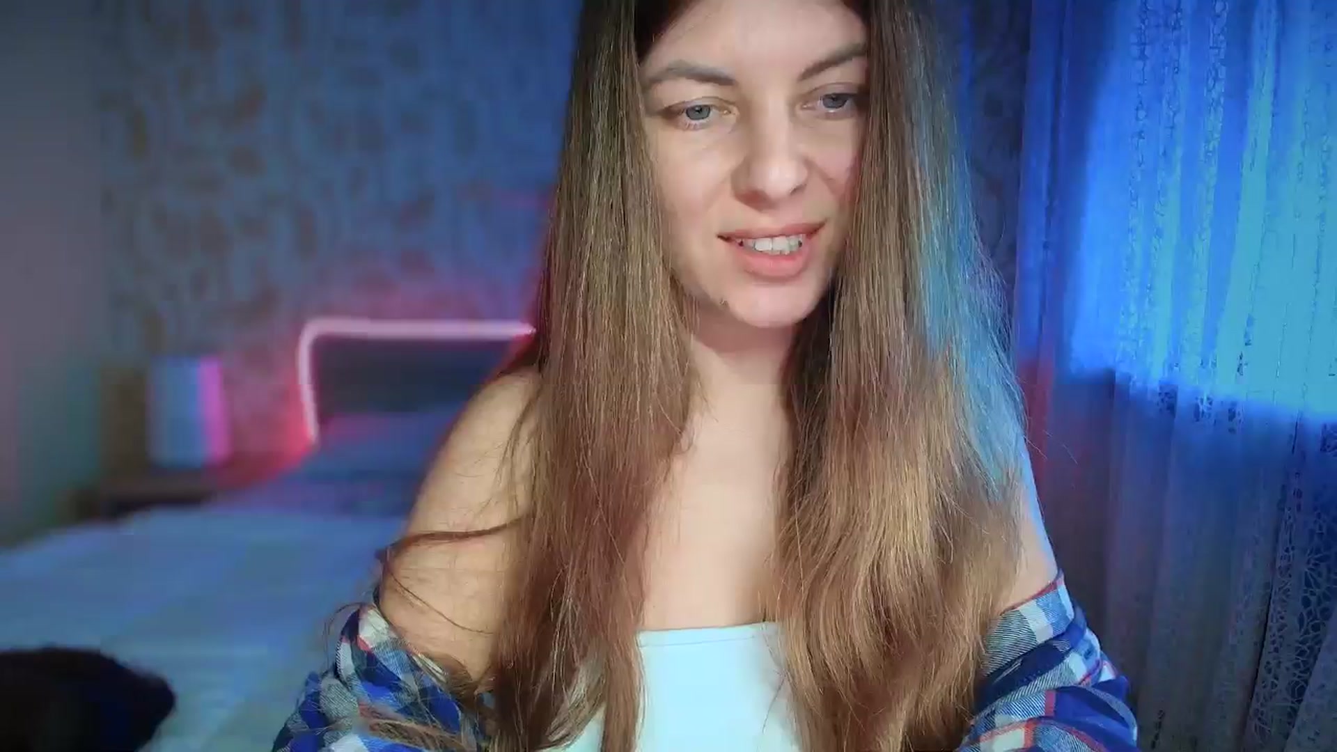 Gallery image thumbnail from BloodyMaria's myfreecams stream on, 12/22/2024, 12:14 image 3 of 20