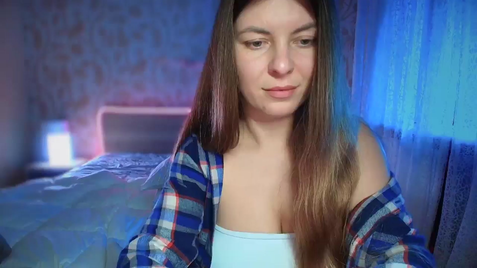 Gallery image thumbnail from BloodyMaria's myfreecams stream on, 12/22/2024, 14:25 image 11 of 20