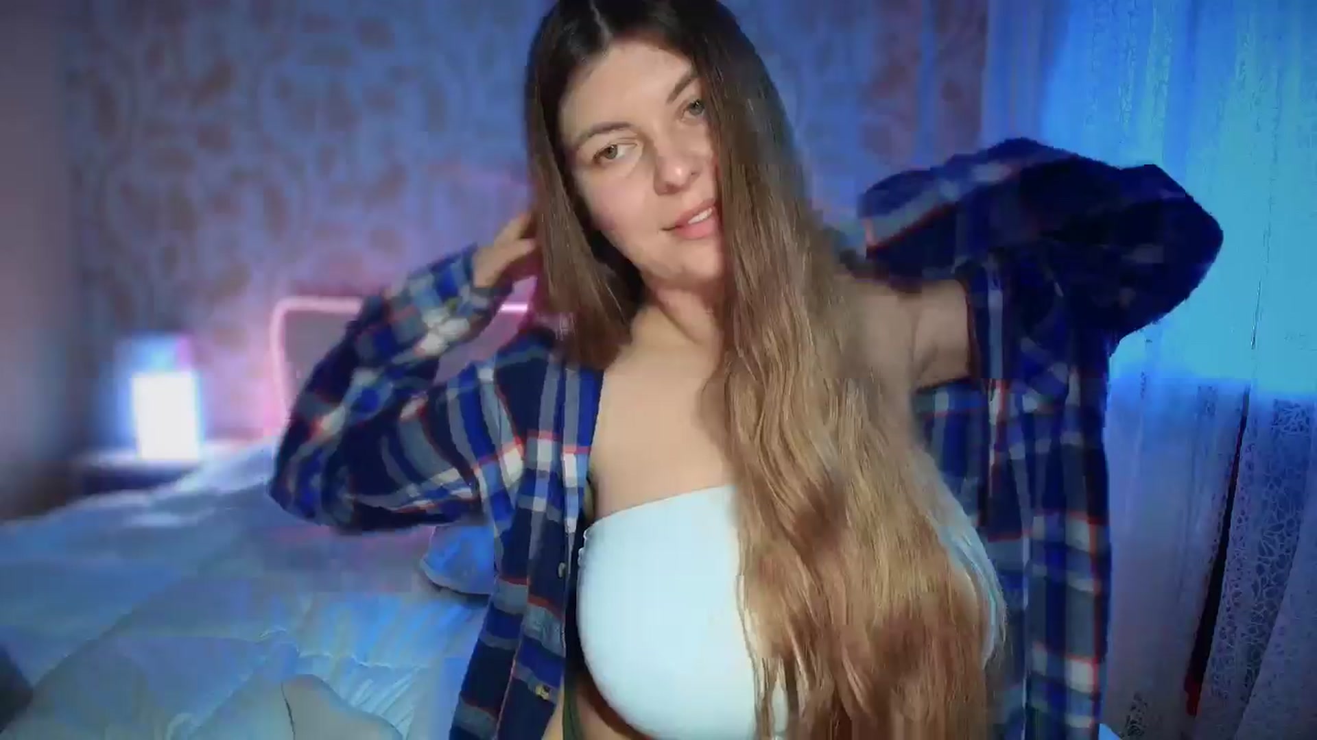 Gallery image thumbnail from BloodyMaria's myfreecams stream on, 12/22/2024, 14:25 image 10 of 20