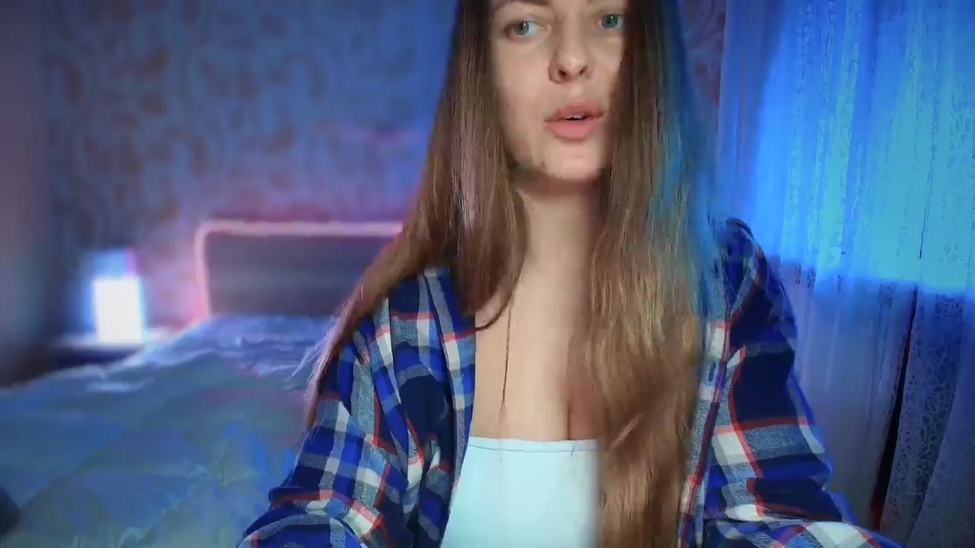Gallery image thumbnail from BloodyMaria's myfreecams stream on, 12/22/2024, 14:25 image 13 of 20