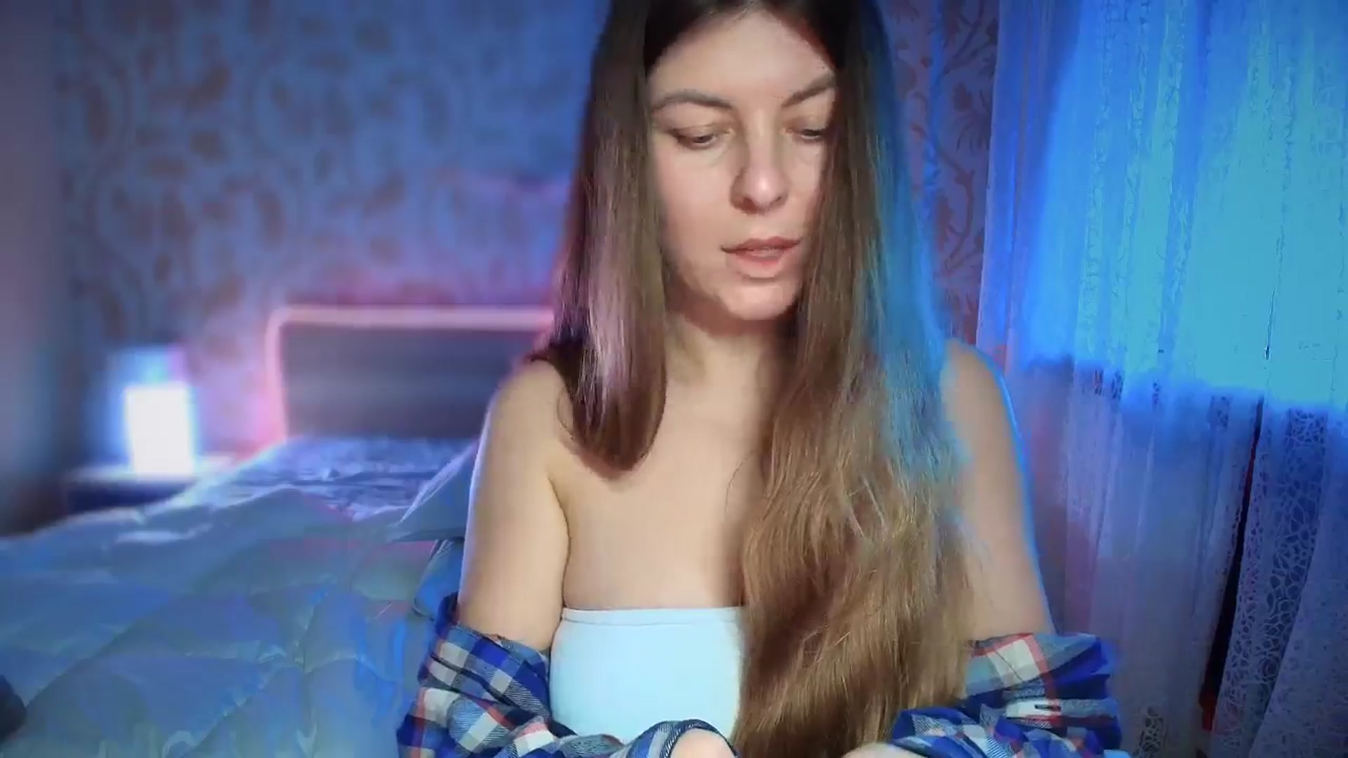 Gallery image thumbnail from BloodyMaria's myfreecams stream on, 12/22/2024, 14:25 image 17 of 20