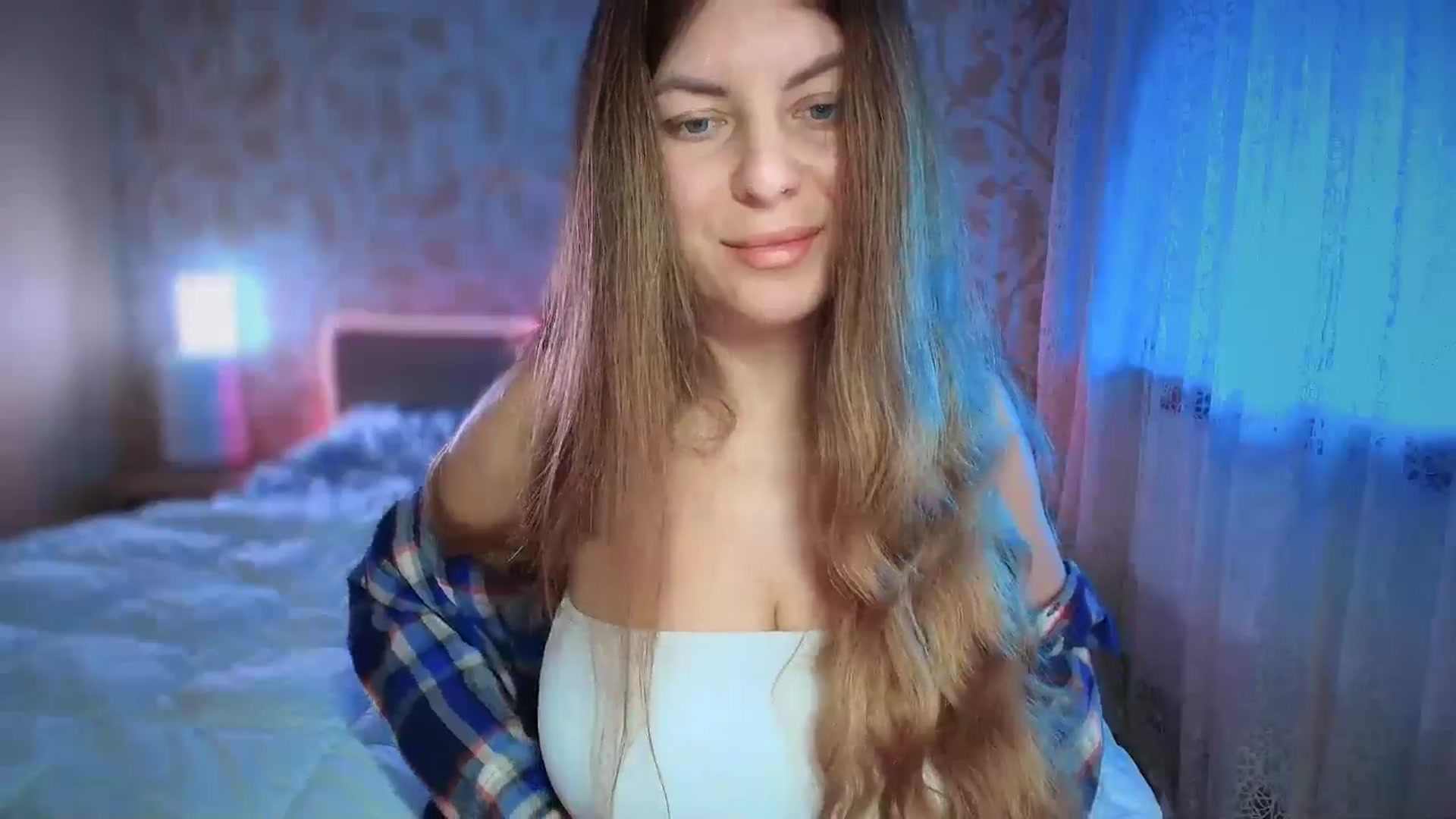 Gallery image thumbnail from BloodyMaria's myfreecams stream on, 12/24/2024, 08:30 image 4 of 20