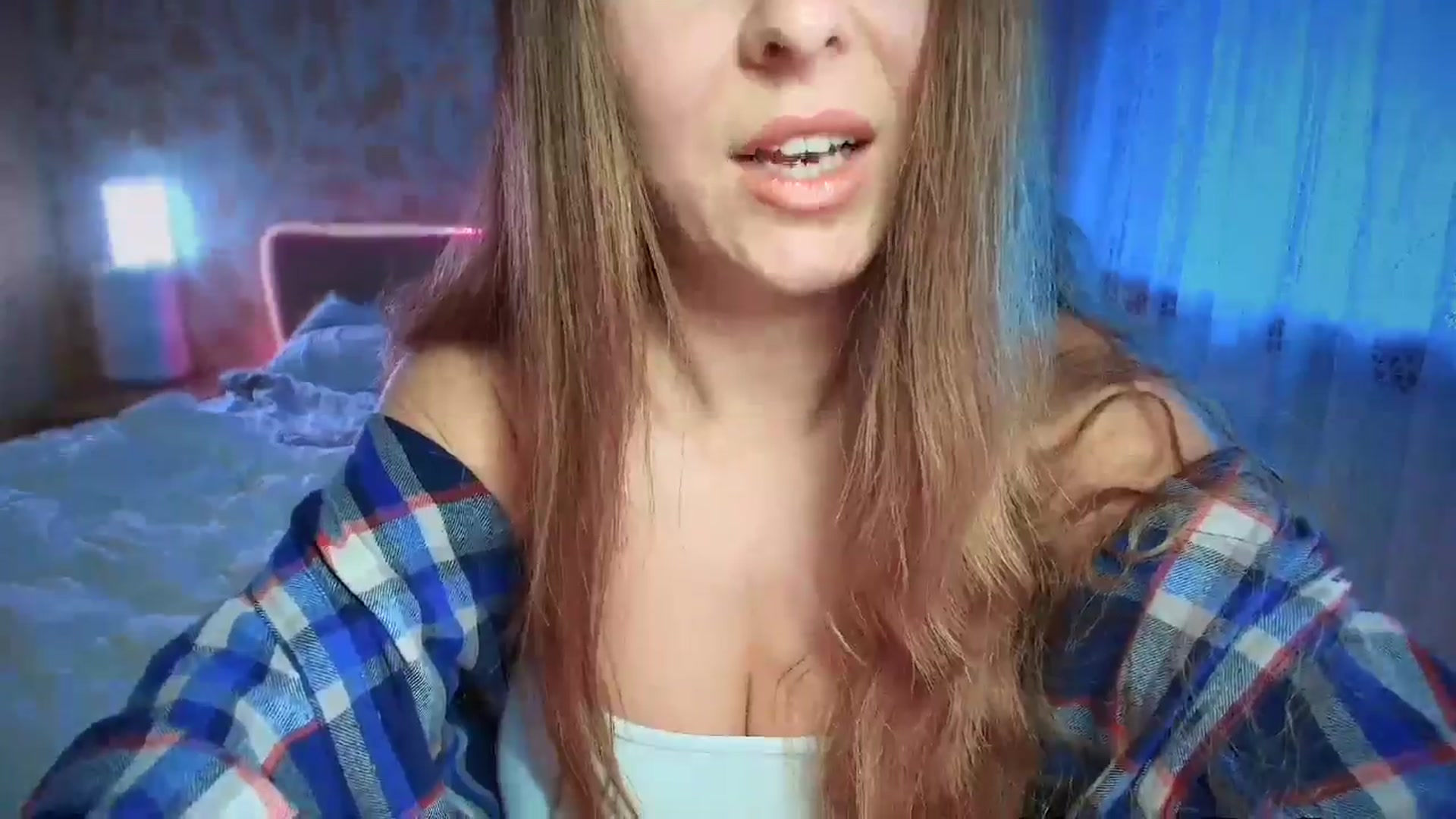 Gallery image thumbnail from BloodyMaria's myfreecams stream on, 12/24/2024, 11:08 image 10 of 20