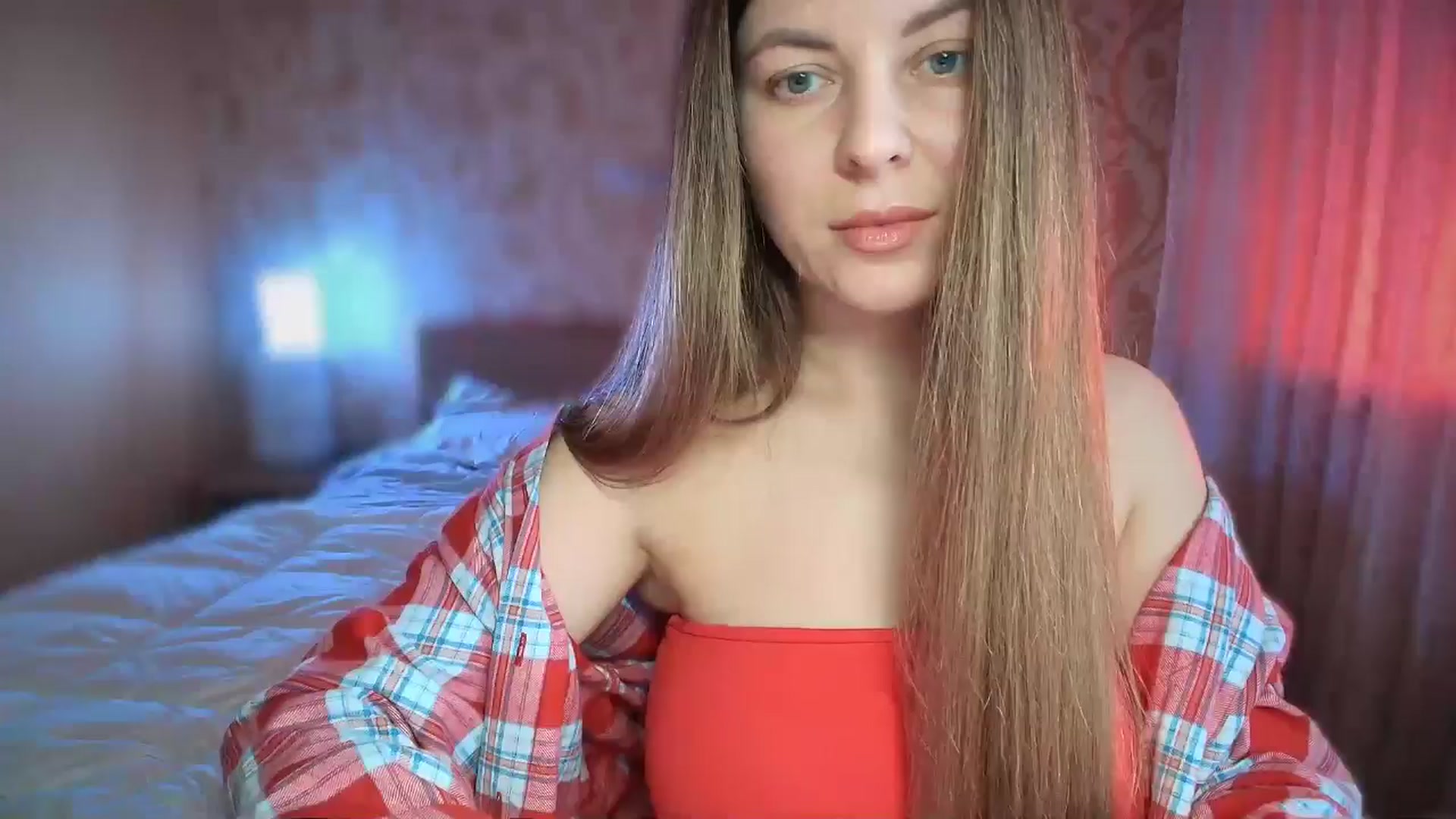 Gallery image thumbnail from BloodyMaria's myfreecams stream on, 12/25/2024, 10:34 image 1 of 20