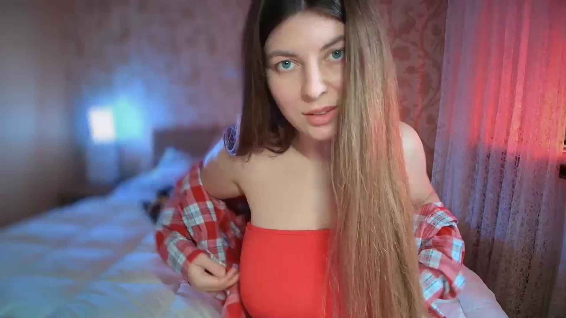 Gallery image thumbnail from BloodyMaria's myfreecams stream on, 12/25/2024, 10:34 image 7 of 20