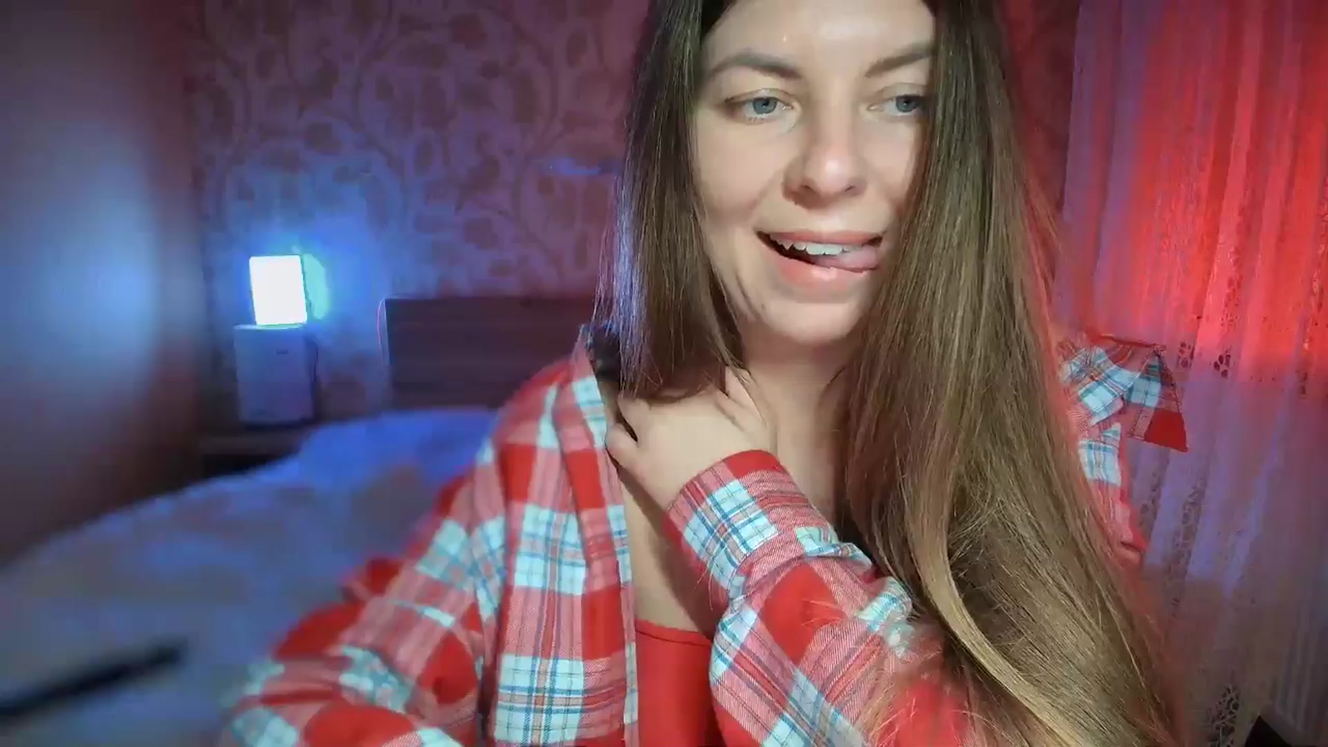 Gallery image thumbnail from BloodyMaria's myfreecams stream on, 12/25/2024, 16:01 image 8 of 20