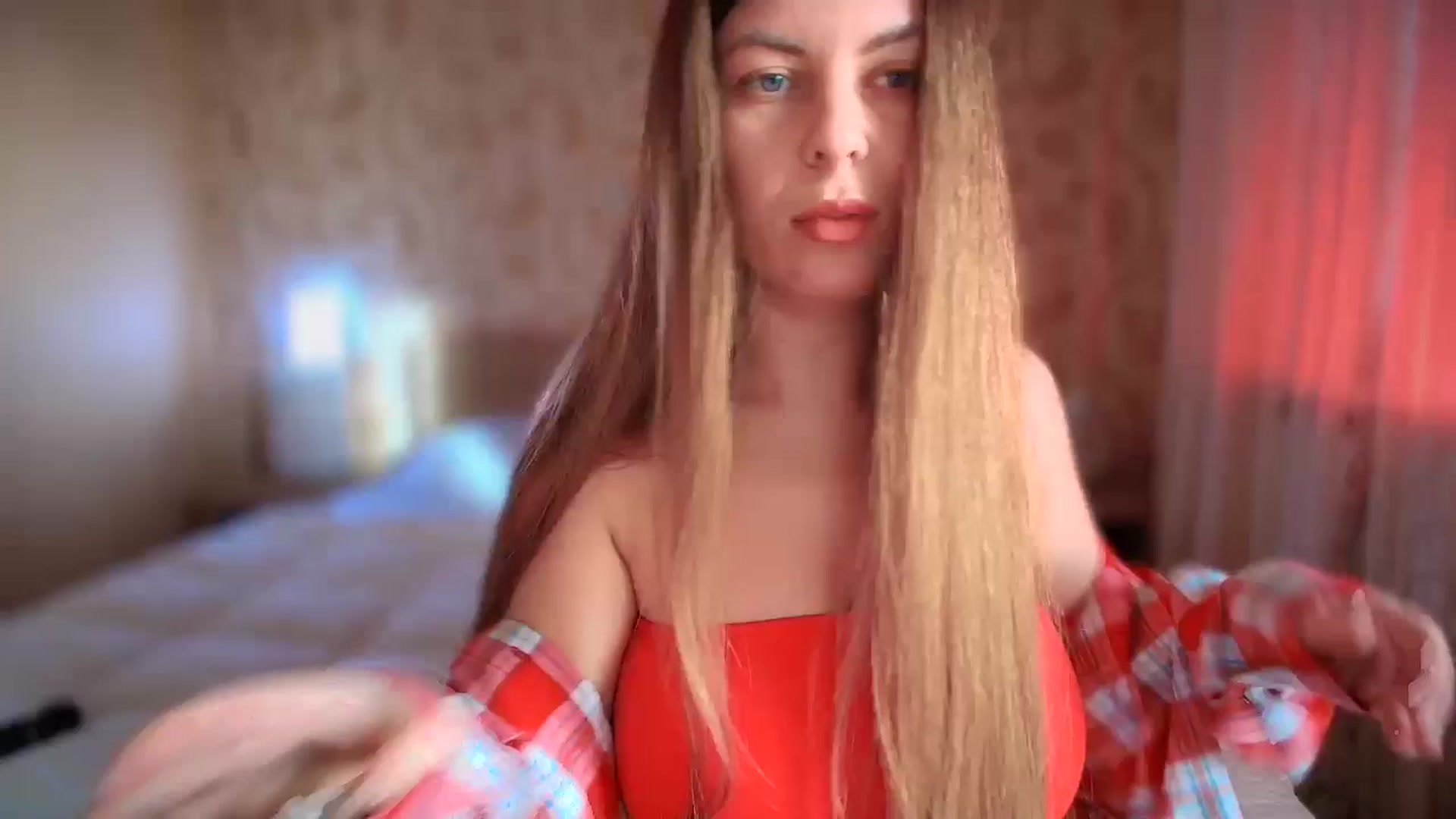 Gallery image thumbnail from BloodyMaria's myfreecams stream on, 12/26/2024, 09:03 image 4 of 20