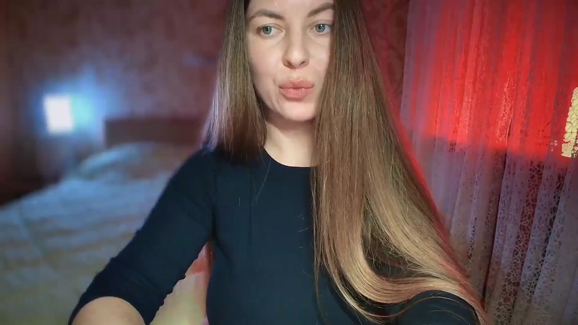 Gallery image thumbnail from BloodyMaria's myfreecams stream on, 12/30/2024, 15:10 image 10 of 20