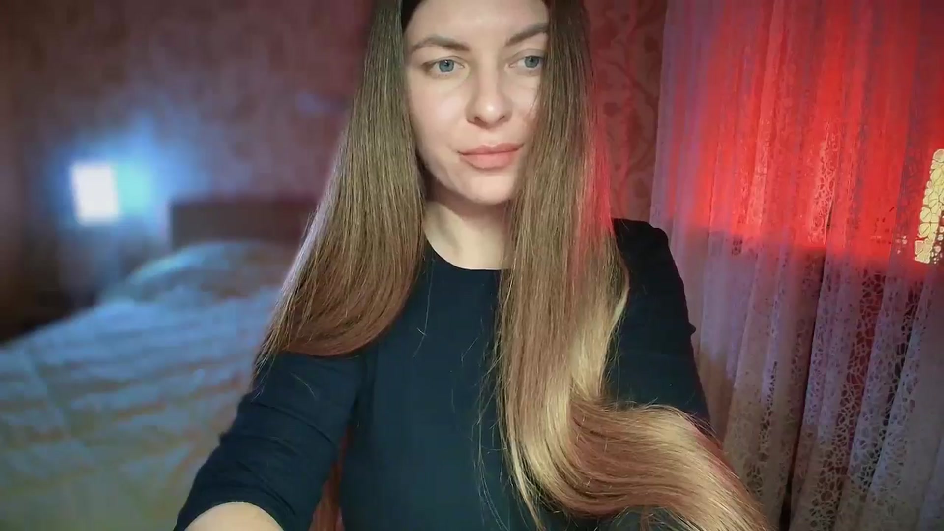 Gallery image thumbnail from BloodyMaria's myfreecams stream on, 12/30/2024, 15:10 image 17 of 20