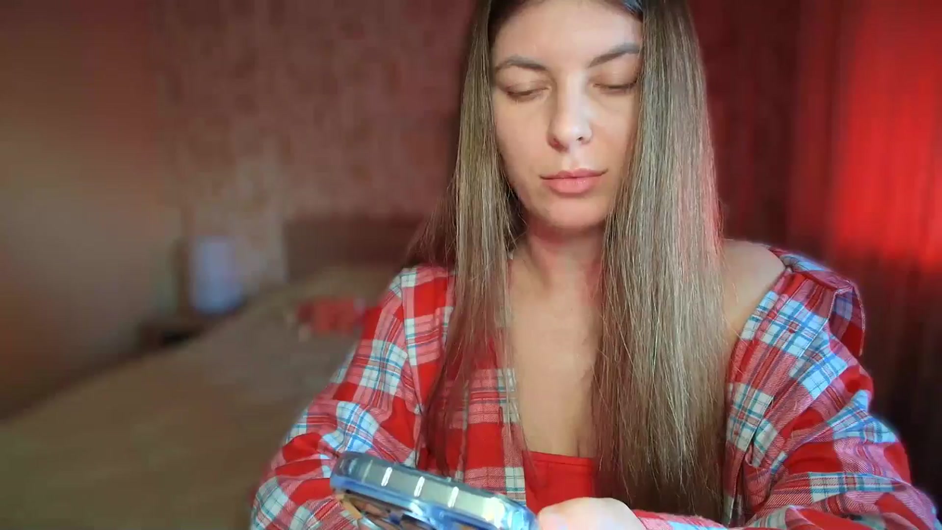 Gallery image thumbnail from BloodyMaria's myfreecams stream on, 01/05/2025, 13:34 image 7 of 20