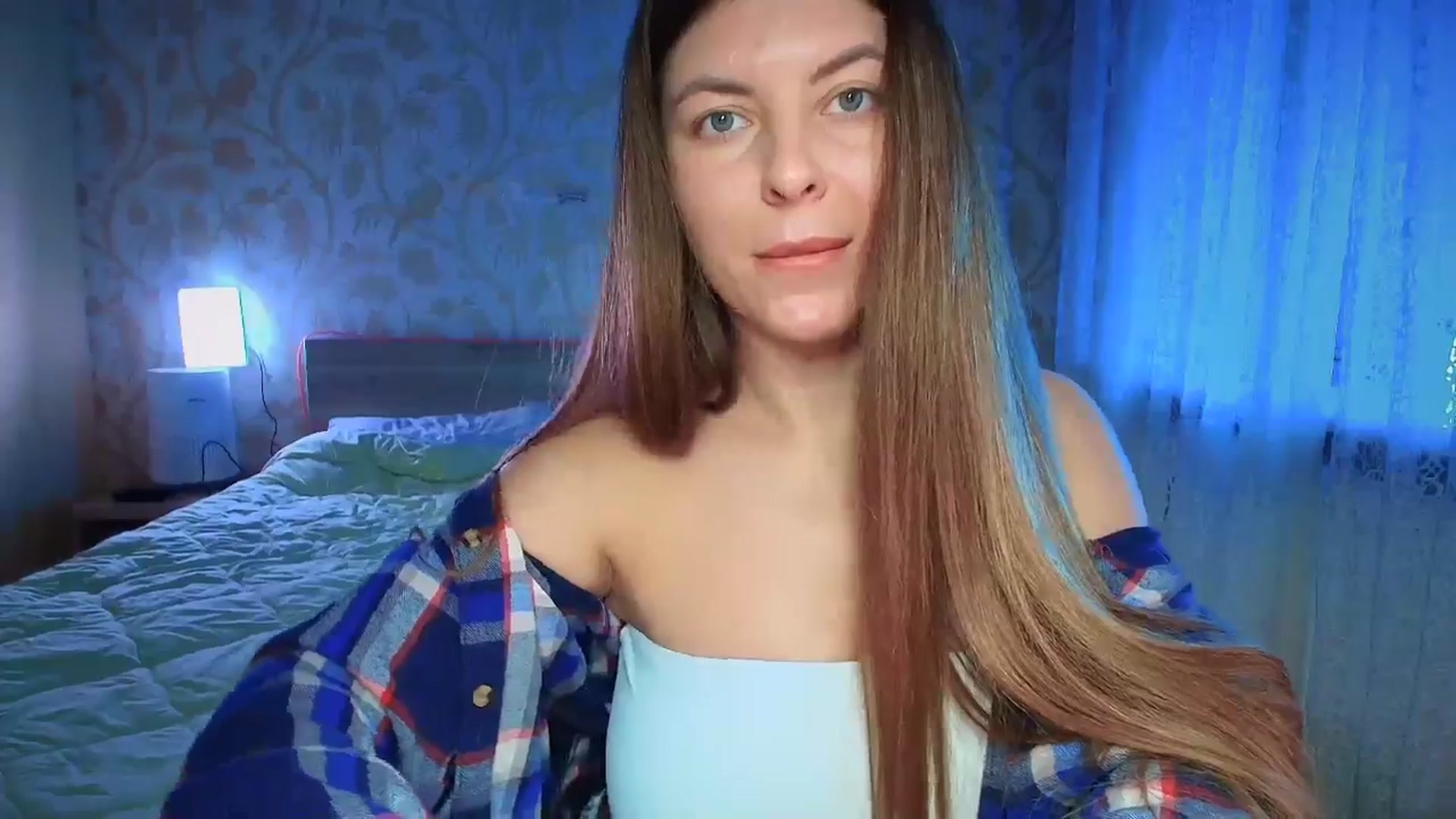 Gallery image thumbnail from BloodyMaria's myfreecams stream on, 01/06/2025, 07:48 image 12 of 20