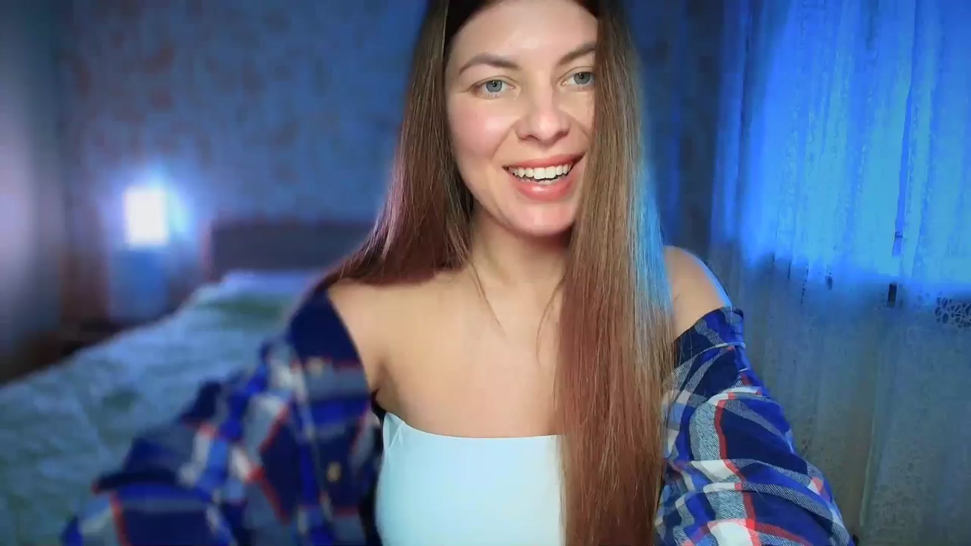 Gallery image thumbnail from BloodyMaria's myfreecams stream on, 01/06/2025, 12:27 image 1 of 20