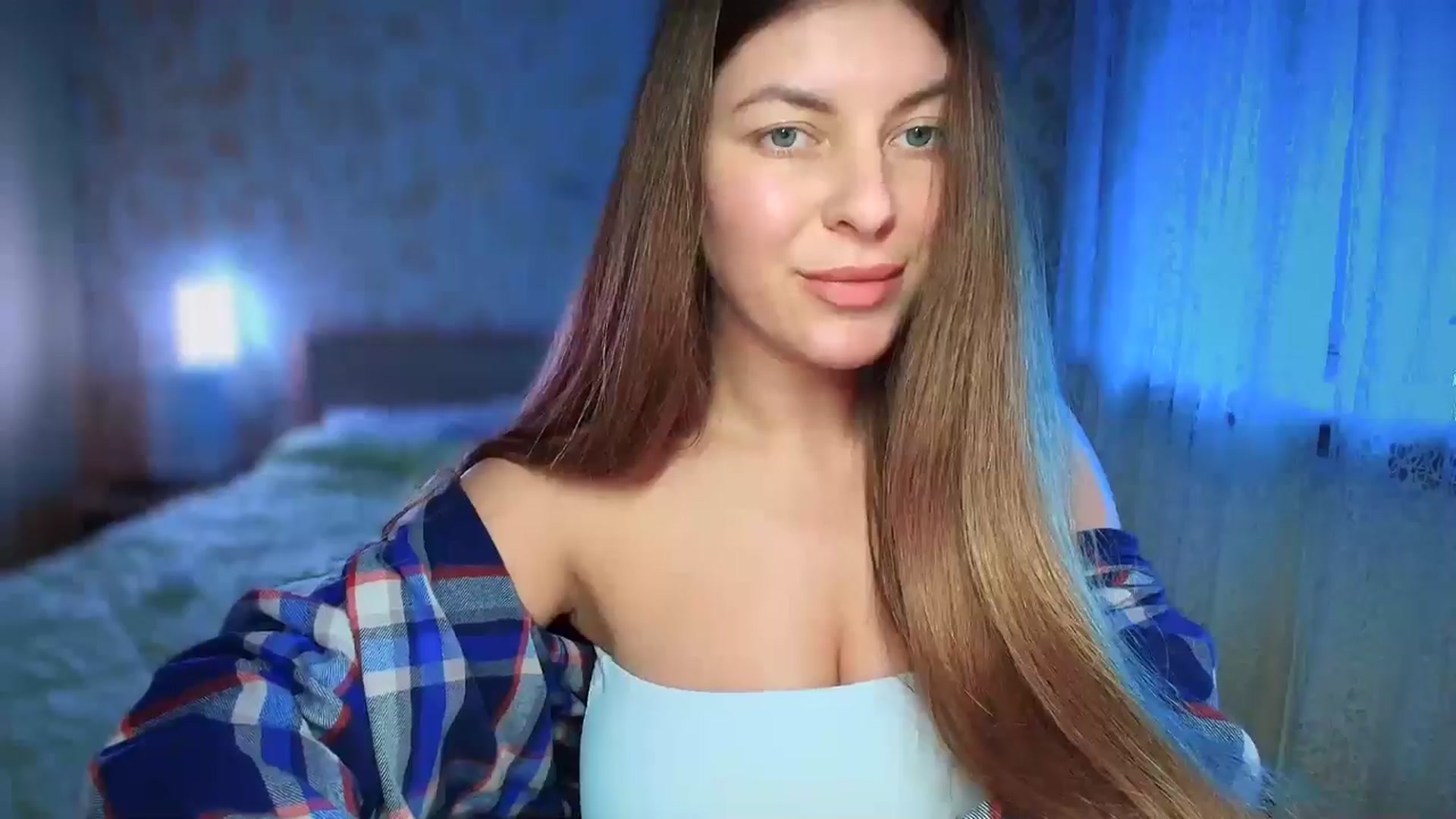 Gallery image thumbnail from BloodyMaria's myfreecams stream on, 01/06/2025, 12:27 image 16 of 20
