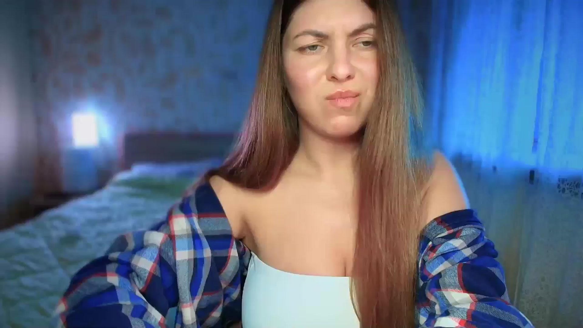 Gallery image thumbnail from BloodyMaria's myfreecams stream on, 01/06/2025, 12:27 image 14 of 20