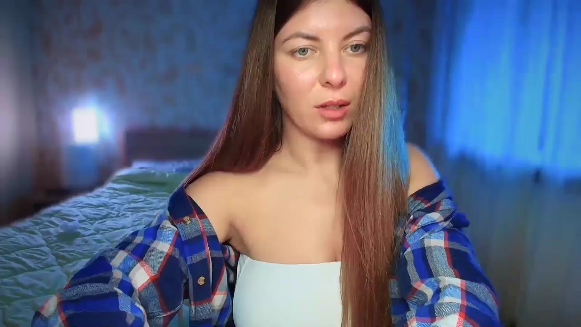 Gallery image thumbnail from BloodyMaria's myfreecams stream on, 01/06/2025, 13:34 image 2 of 20