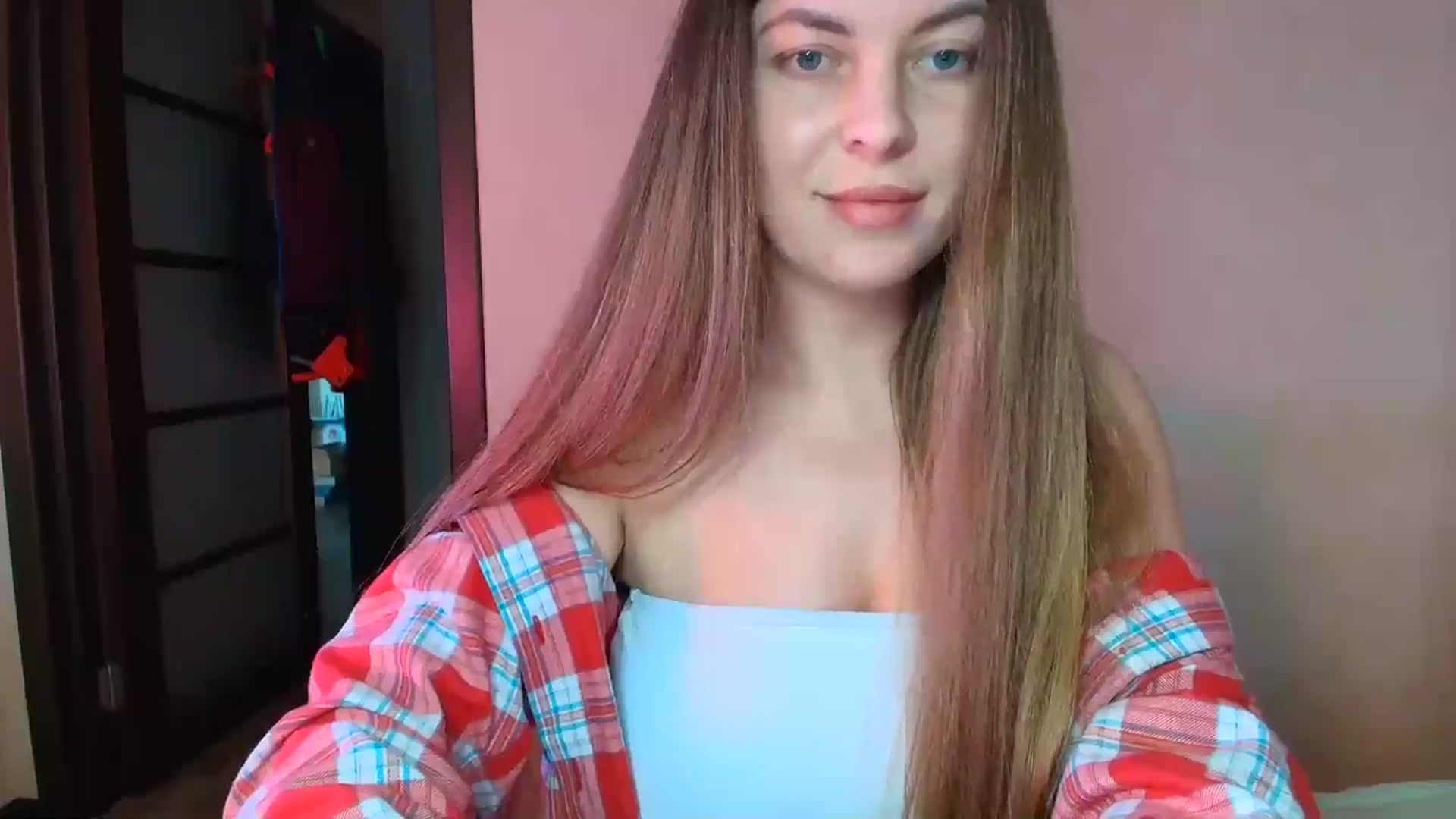 Gallery image thumbnail from BloodyMaria's myfreecams stream on, 01/12/2025, 12:22 image 17 of 20