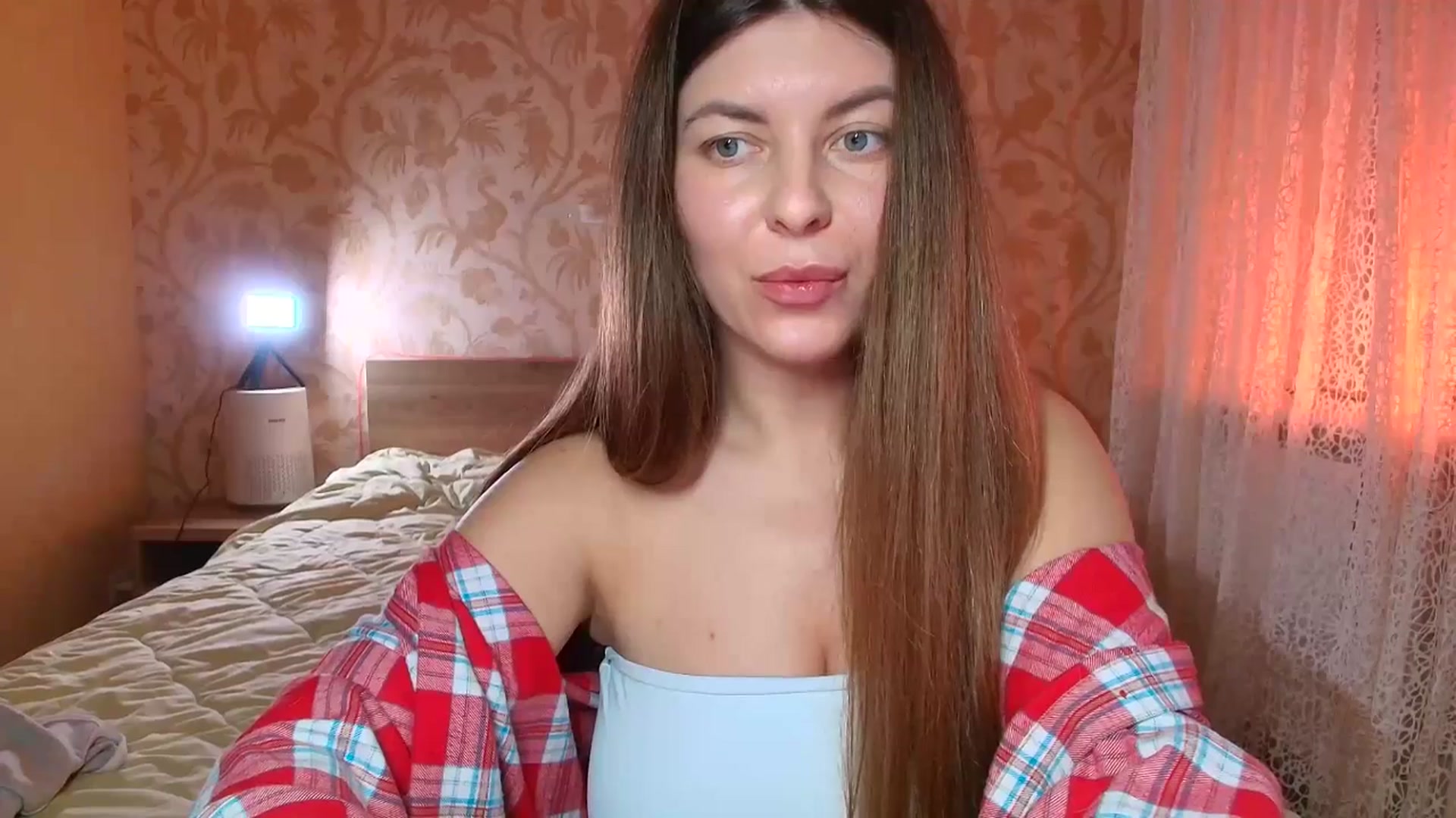 Gallery image thumbnail from BloodyMaria's myfreecams stream on, 01/24/2025, 14:34 image 7 of 20