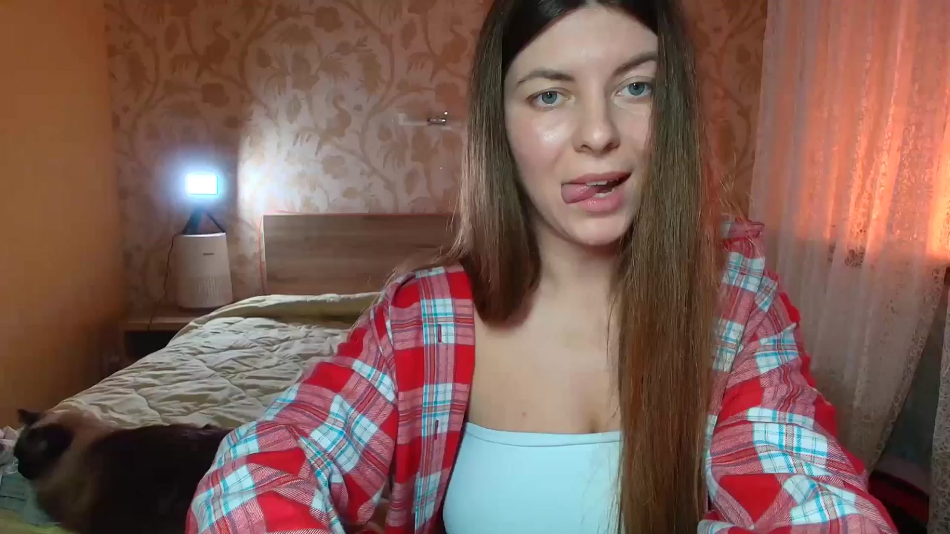 Gallery image thumbnail from BloodyMaria's myfreecams stream on, 01/24/2025, 16:25 image 10 of 20