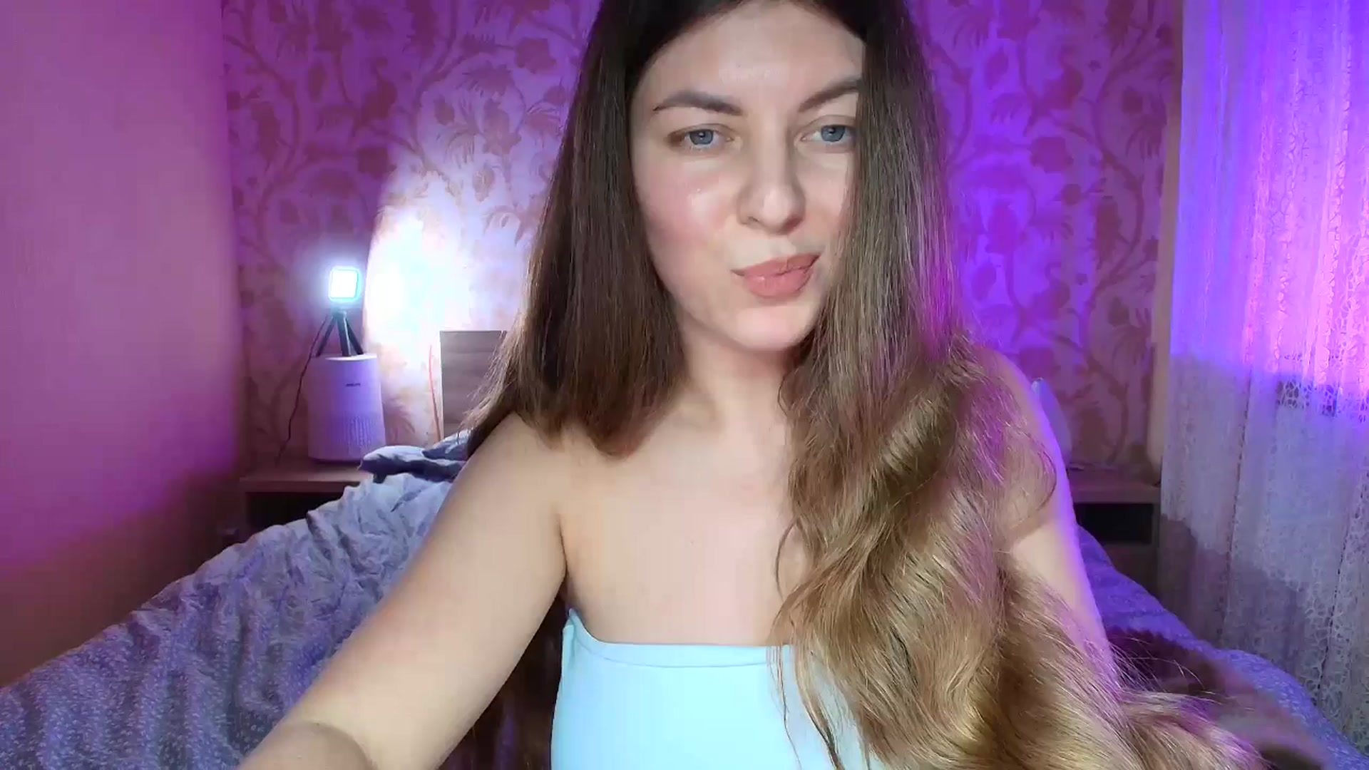 Gallery image thumbnail from BloodyMaria's myfreecams stream on, 02/11/2025, 17:19 image 5 of 20